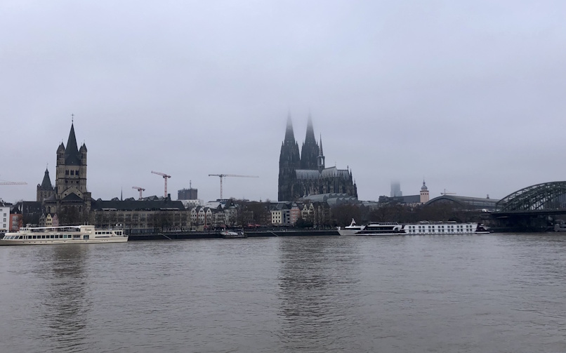 A Dunkelfalute kind of day in Cologne/Köln in december 2024