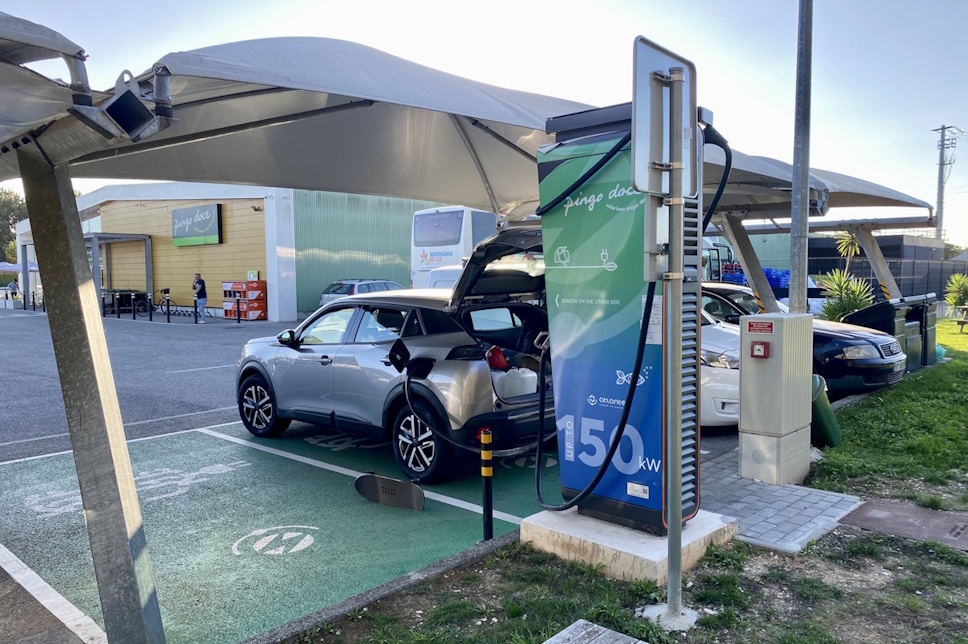 Charging time. Saved by the Pingo Doce. Found a working charger at last.